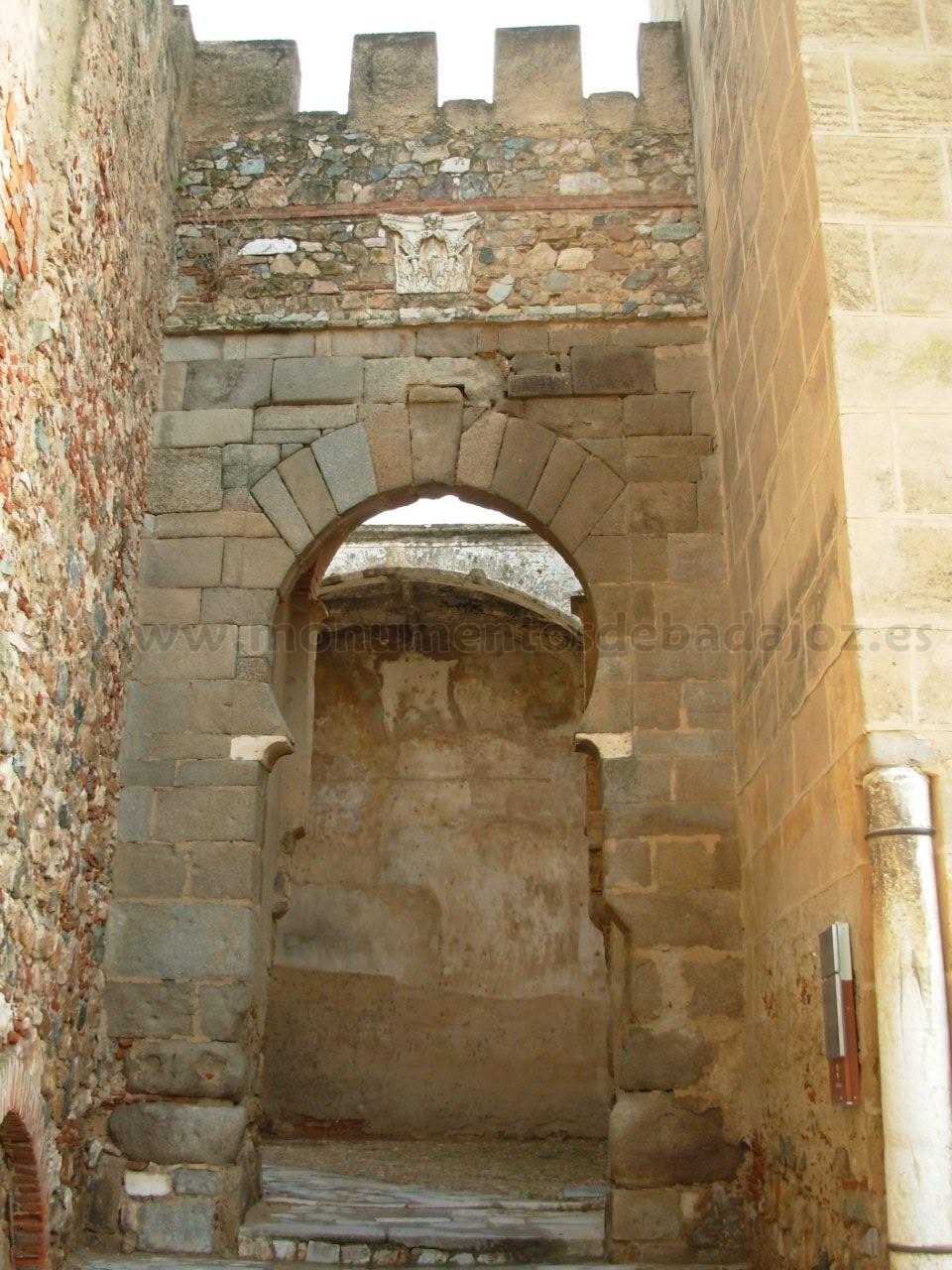 Puerta del Capitel, Alcazaba de Badajoz