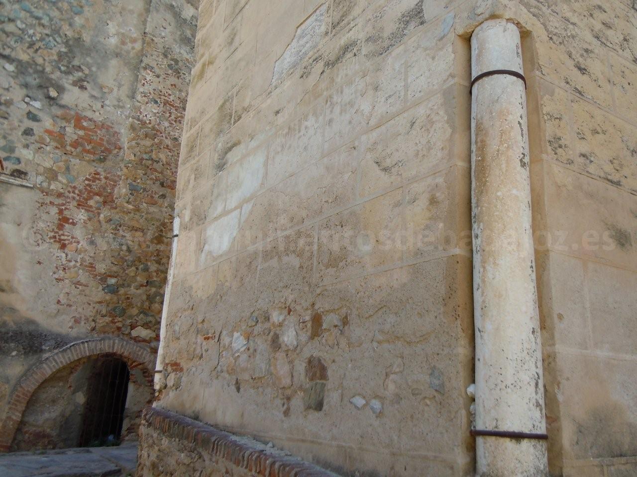 Restos visigodos en la Torre de la Puerta del Capitel, Alcazaba de Badajoz