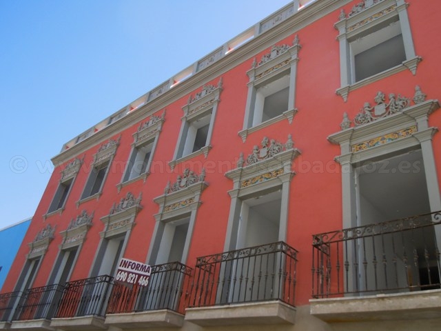 Www.monumentosdebadajoz.es ejemplos de historicismo Decoración Edificio Balcón