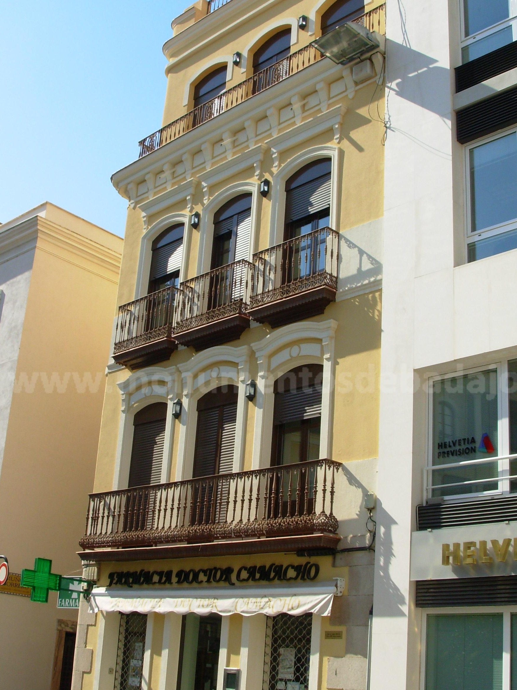 Casa y Farmacia del Dr. Camacho, Plaza de Espaa (Badajoz)