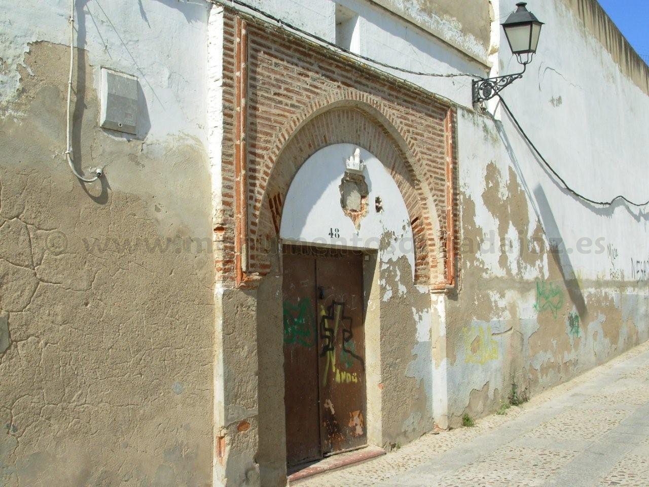 Portada mudjar del Antiguo Convento de Las Trinitarias o de Los Remedios, Badajoz